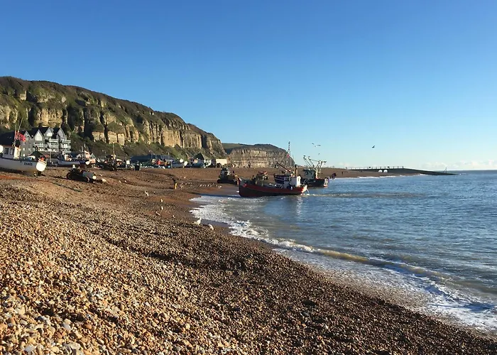 Hastings Old Town. Cottage - By The Sea